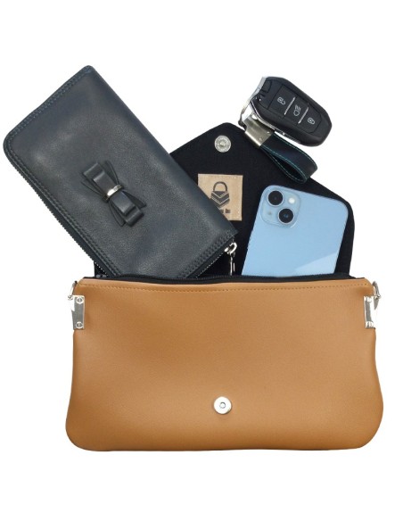 Pochette camel personnalisable – Élégante, modulable et pratique